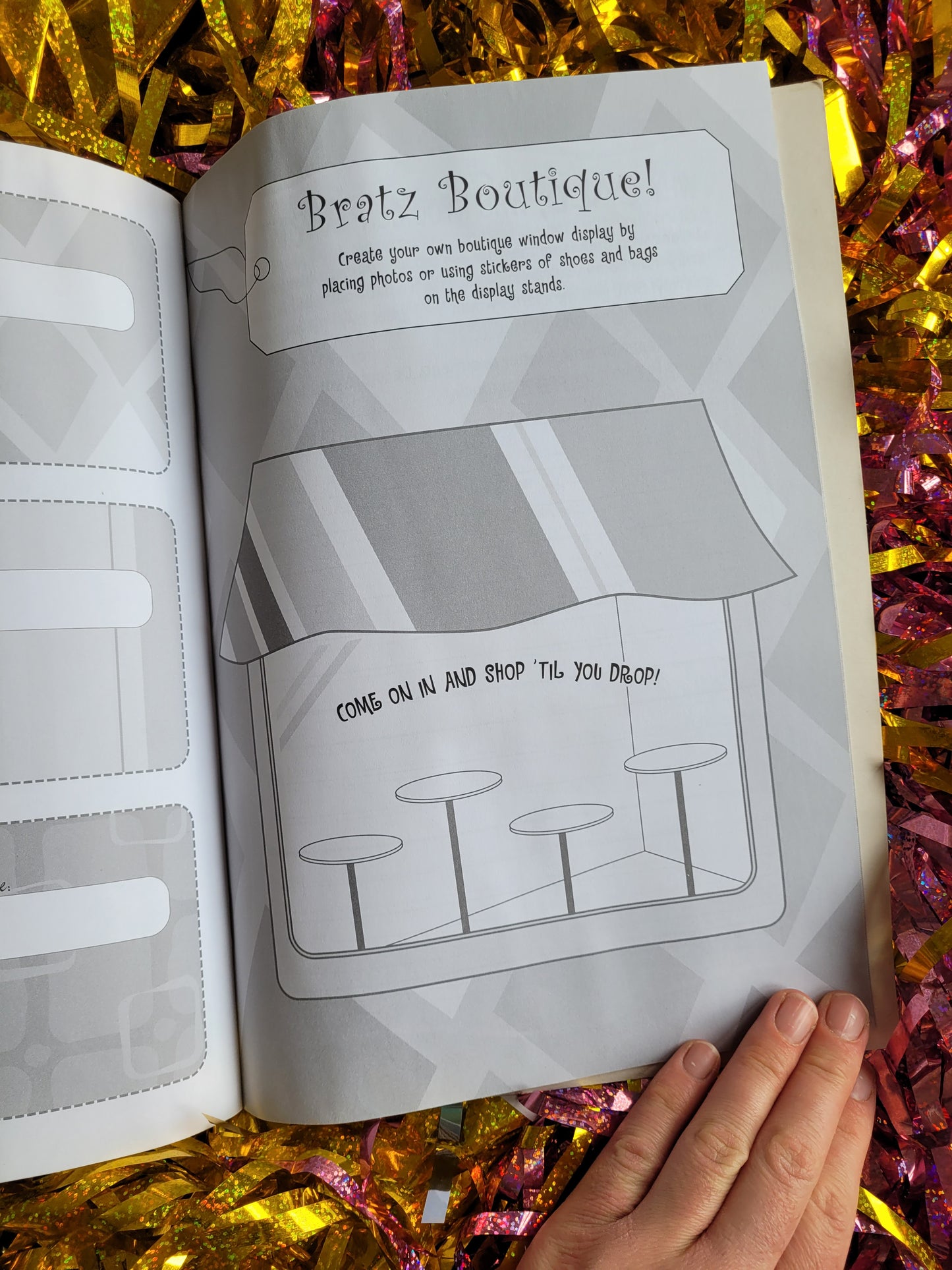 Bratz Krazy-Kool Sticker Blitz Book Fashion Passion 2004